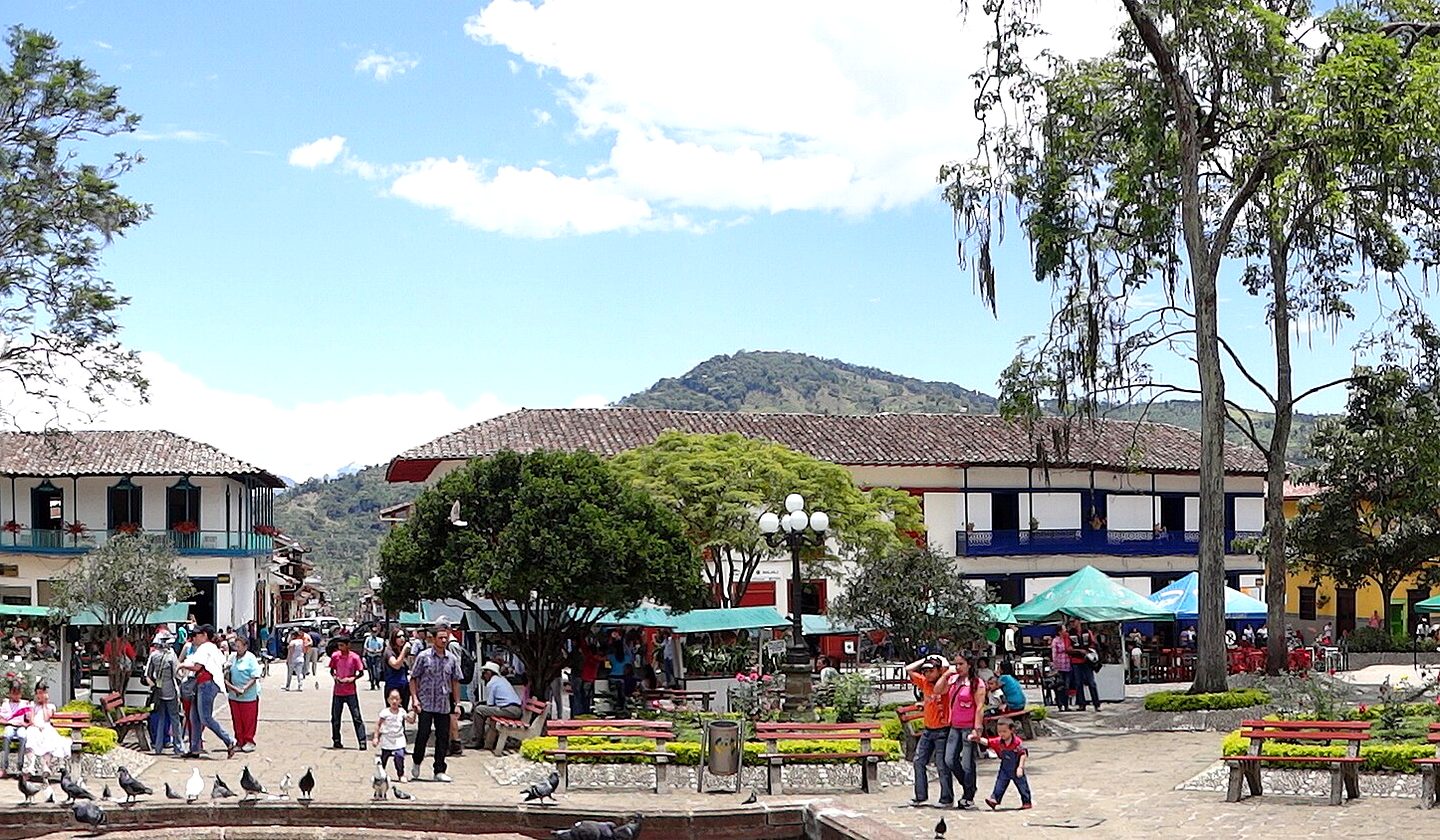 The colorful main square of Jardín